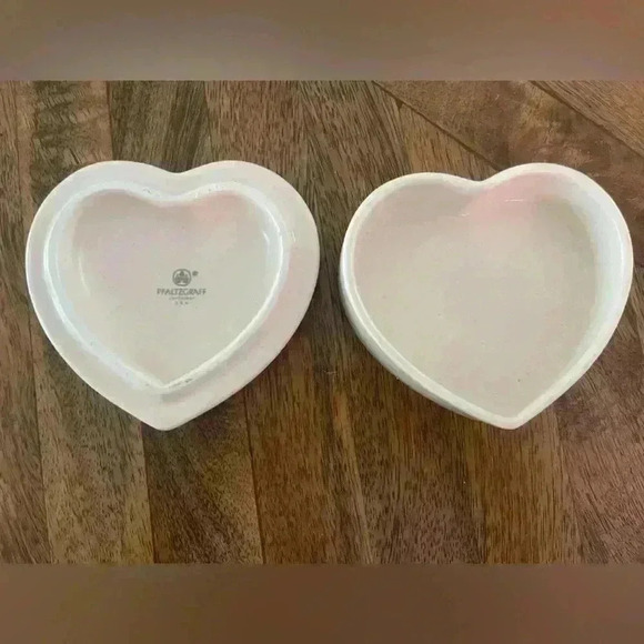 Pflatzgraff heart shaped trinket box and lid with floral decoration - Picture 2 of 5